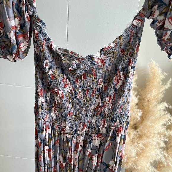 Blush Floral Maxi Dress - L - Picture 8 of 8